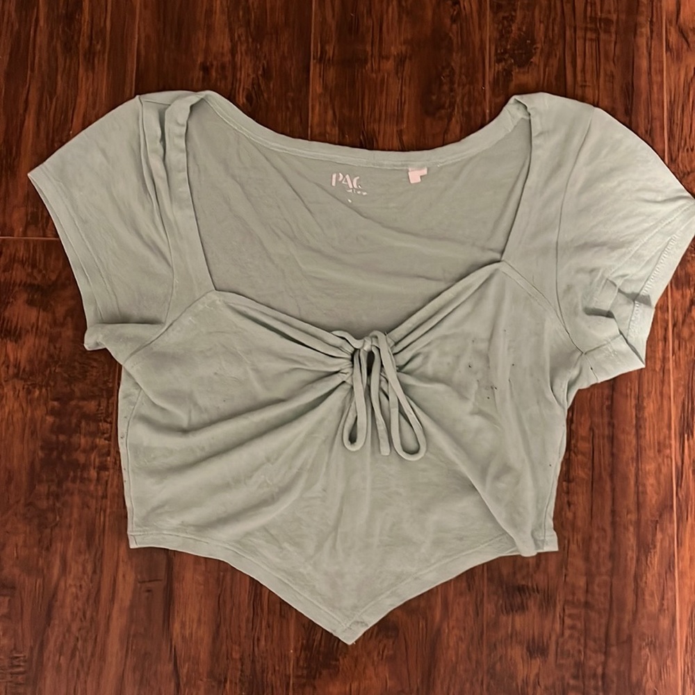 Cropped Tee
